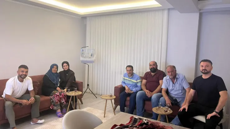Körfez'de sahadaki tek parti MHP