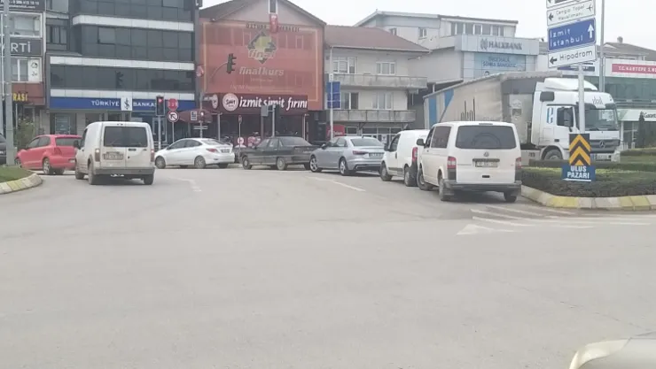 Köseköy Kavşağı otopark oldu!