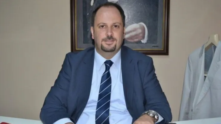 Küçükkaya adaylıktan çekildi!
