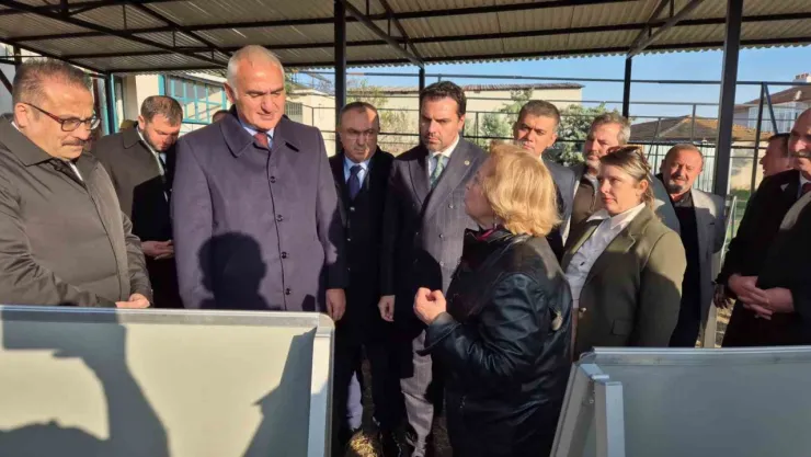 Kültür ve Turizm Bakanı Ersoy, Tekirdağ'da antik kazı alanlarını inceledi