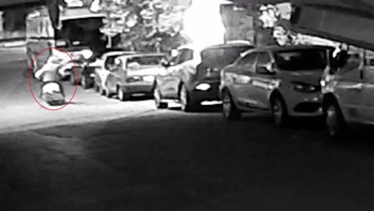 Kurşunlar oturma odasında isabet etti: İşte o anlar