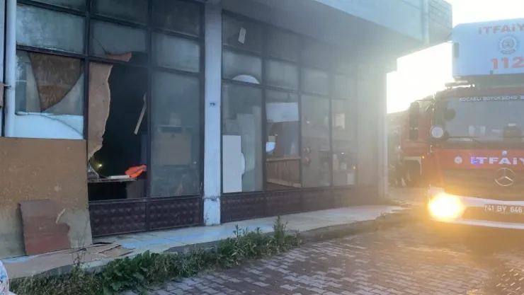 Marangozhanede çıkan yangın korkuttu!