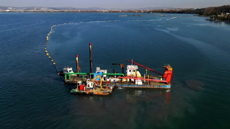 Marmara Denizi'ne her gün 4.5 milyon metreküp kanalizasyon atığı bırakılıyor