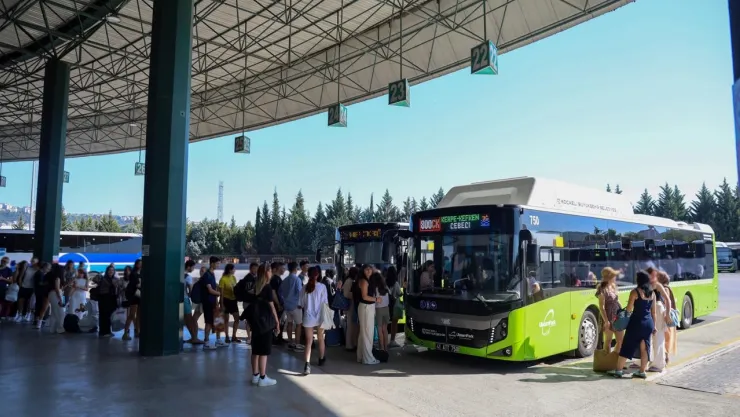 Mavi bayraklı plajlara 800CK ile akın ettiler