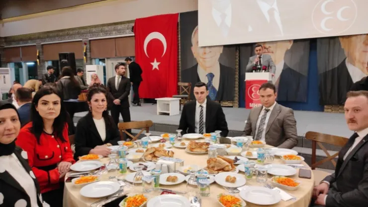 MHP'liler iftarda buluştu