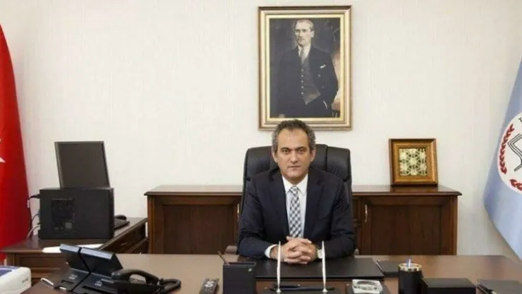 Milli Eğitim Bakanı Mahmut Özer'den sınav açıklaması