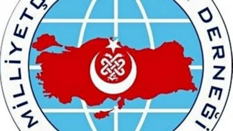 Türk Hekimlerinin yakasından düşün artık