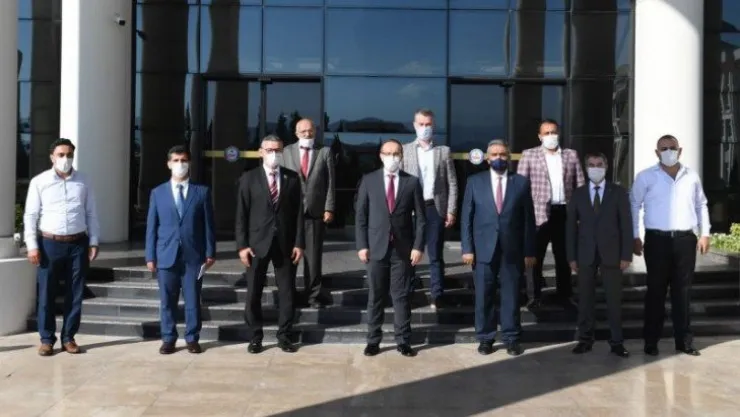 Muhtarlar Vali Yavuz'u ziyaret etti!