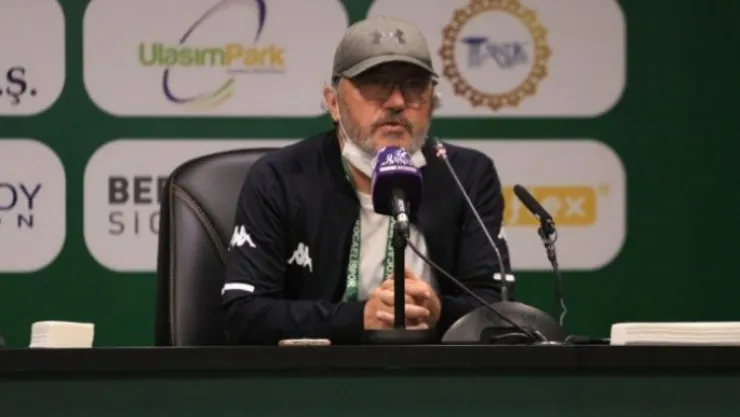 Mustafa Reşit Akçay: '1 puan altın değerindeyken 3 puan aldık'