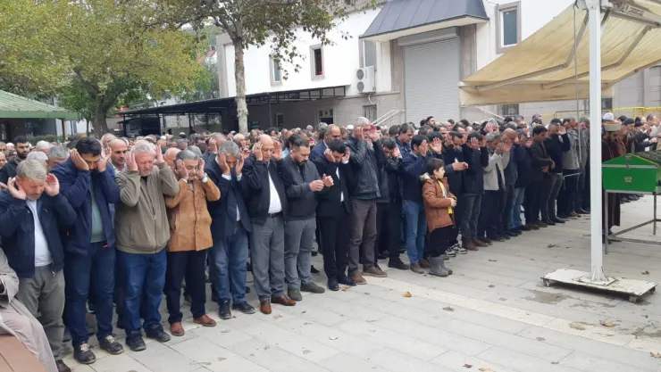 Nesimi Yaşık toprağa verildi