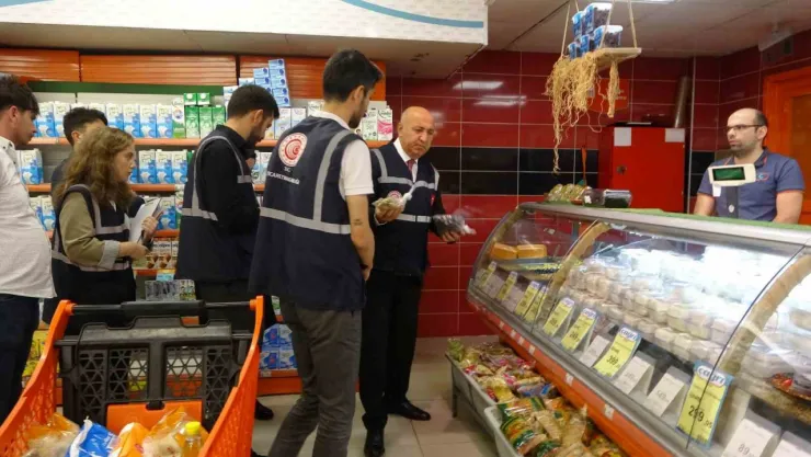 Okulun ilk günü marketler mercek altında