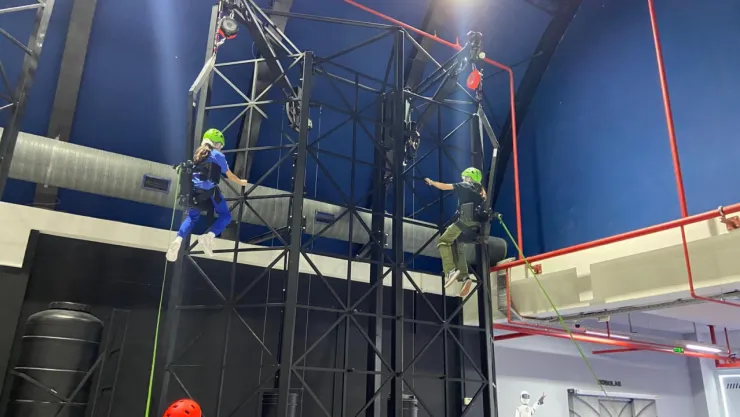 Özel Kocaeli Bilnet Ortaokulu öğrencileri, geleceğin astronotlarıyla buluştu