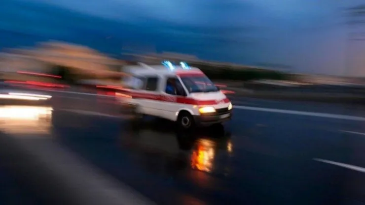 Pikapla çarpışan motosikletli genç öldü