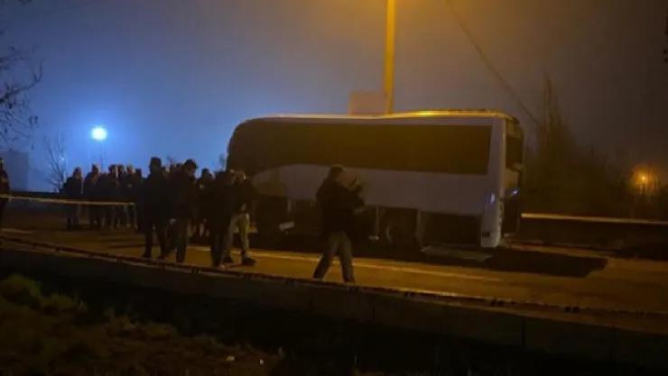 Polis servis aracına bombalı saldırı