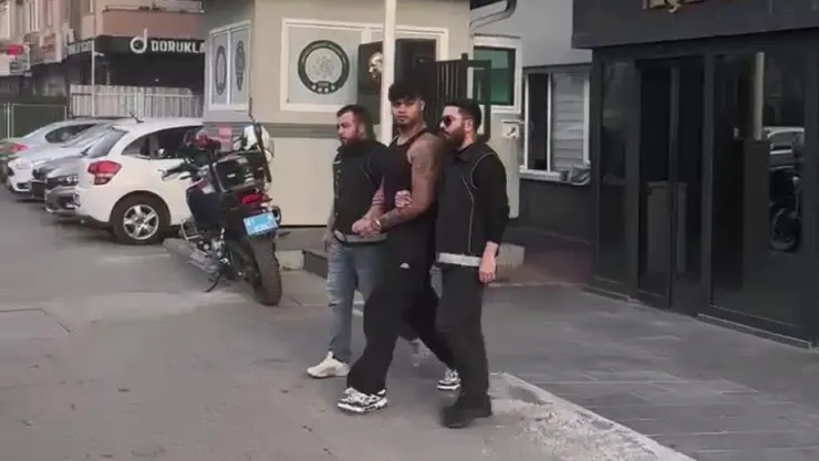 Rapçi Süleyman Burak Bodur'un adliyeye sevk edildiği o anlar!