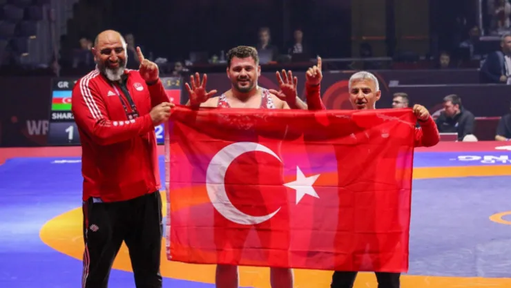 Rıza Kayaalp 12. kez Avrupa şampiyonu