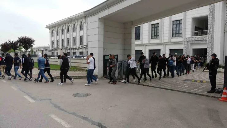 Kocaeli'de sahte ilanlarla 52 milyonluk vurgun yaptılar