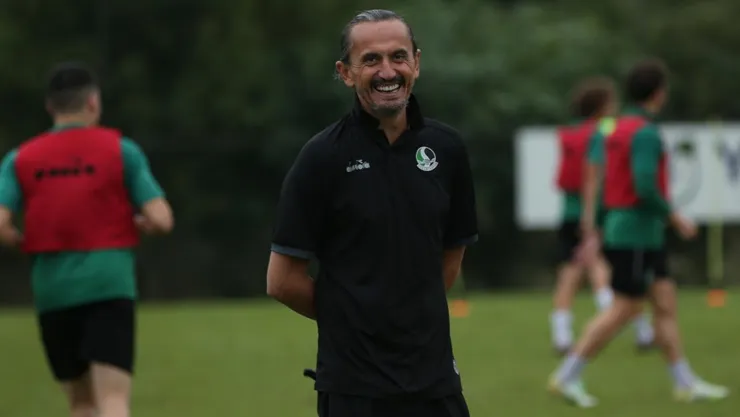 Sakaryaspor'da şok ayrılık