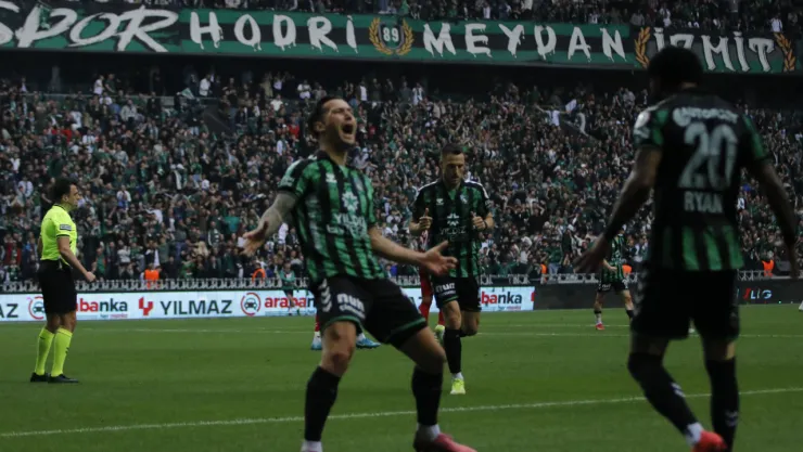 Şampiyona yakışır skor: 4-1