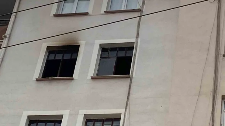 Şarj edilen akü patlayarak yangına sebep oldu