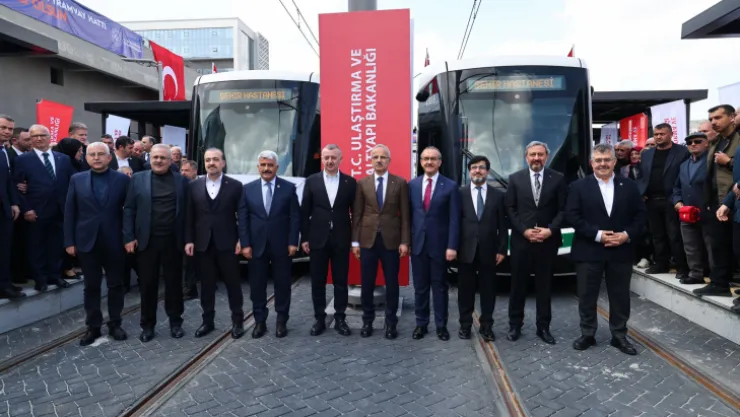 Şehir Hastanesi Tramvay Hattı törenle açıldı
