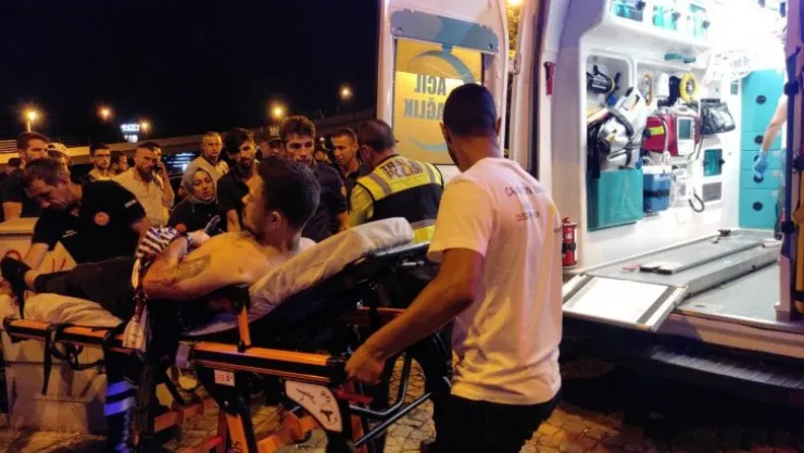 İzmit'te iki grup arasında bıçaklı kavga: 1 yaralı