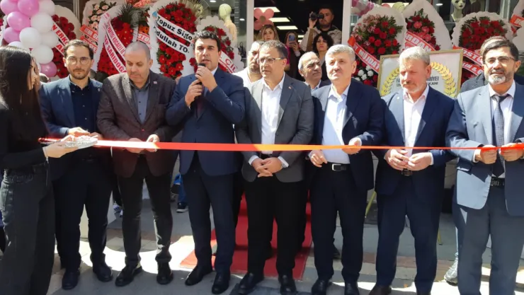 Sertif Gökçe, Körfez'de açılış yaptı