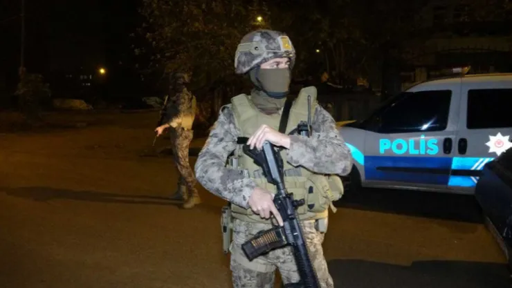 Silah kaçakçılarına operasyon: 2 bin 36 gözaltı