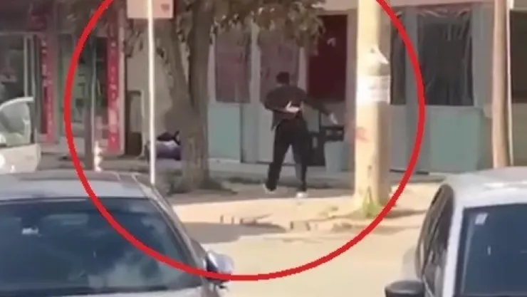 Sokak ortasındaki çatışmada 1 kişi ölmüş 2 kişi yaralanmıştı, yeni görüntüler ortaya çıktı