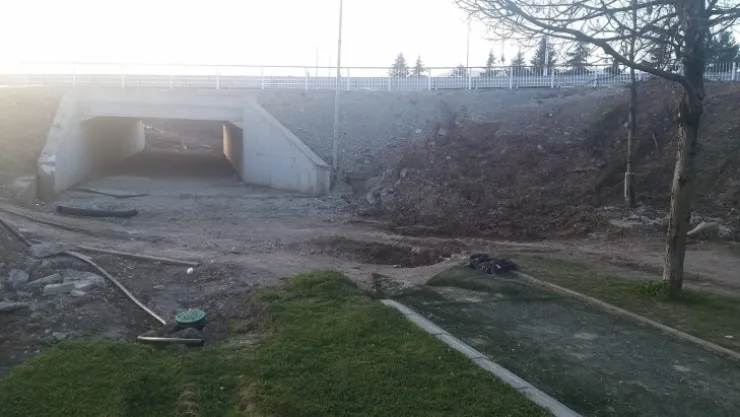 Stadyum yolu bitti çalışma halen bitmedi