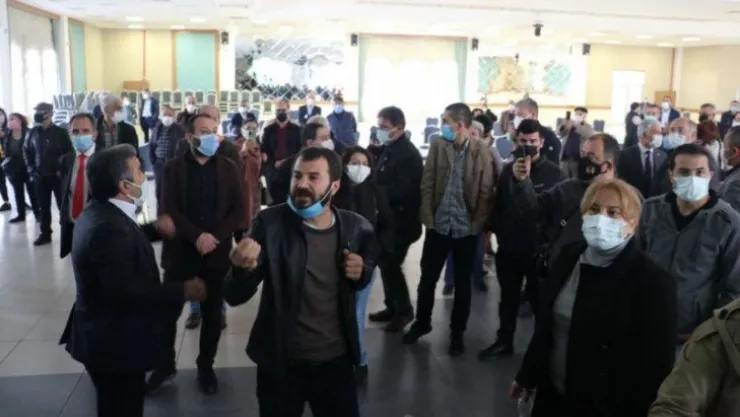 Sülfürik asit üretim tesisi ÇED toplantısına çevreci engeli