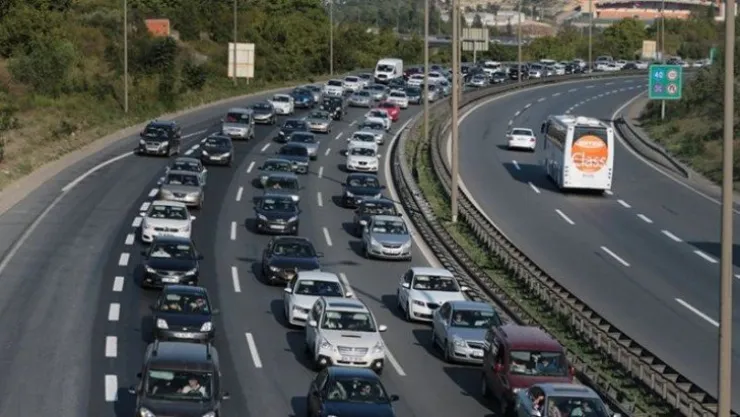 Sürücüler dikkat TEM otoyolu kapanacak!