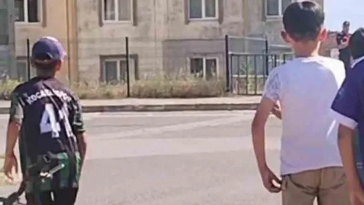 Tamiratı yapılan çatı alev alev yandı