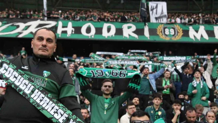 Taraftarlardan Kocaelispor yönetimine: Hodri Meydan