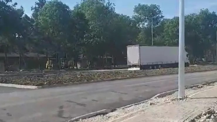 Tek yön kapatıldı araçlar ters yöne girdi