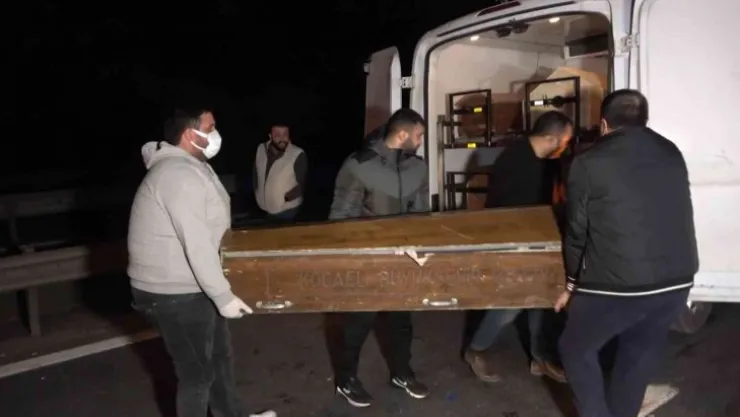 TEM Otoyolunda feci kaza: 1 ölü, 4 yaralı