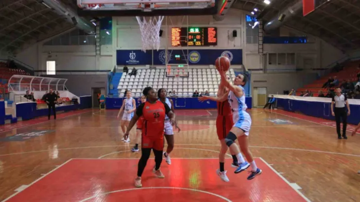 İzmit Belediyespor yine mağlup oldu: 67 - 72