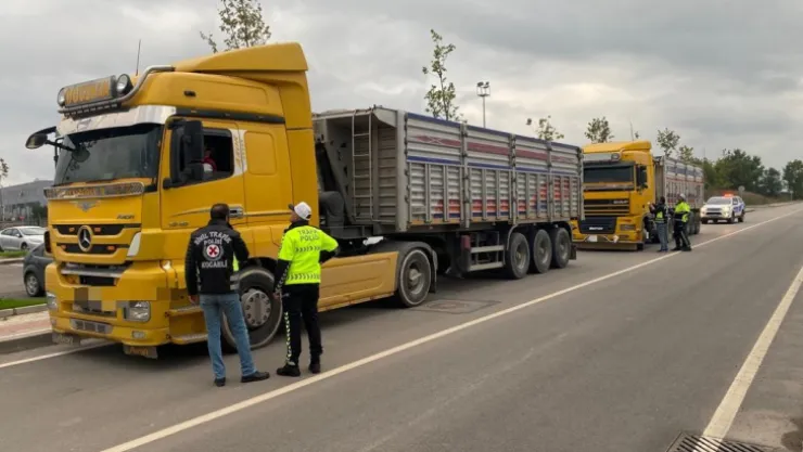 Trafikte terör estirmişlerdi, yakalandılar