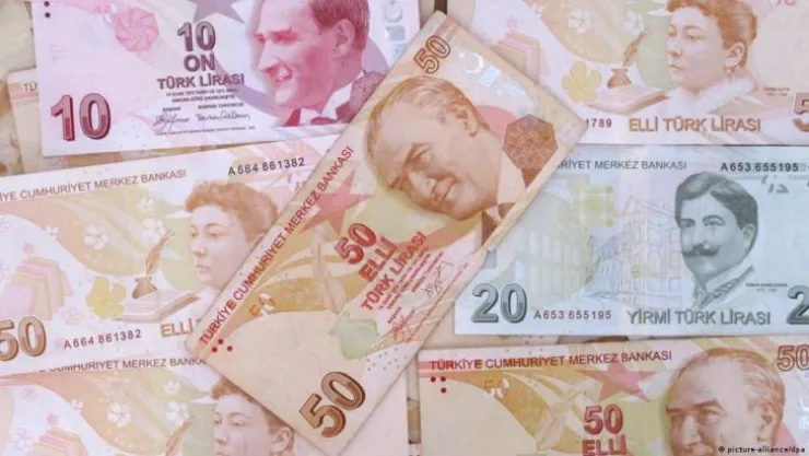Türk Lirası kuruş kuruş eriyor 