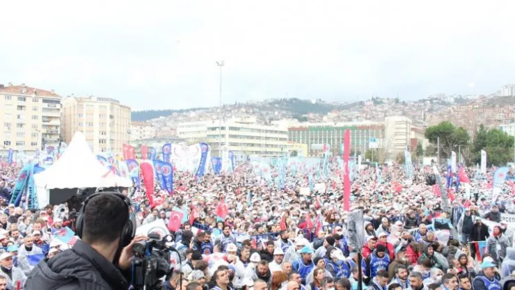 Türk Metal Sendikası, MESS'in teklifini Kocaeli'de protesto etti