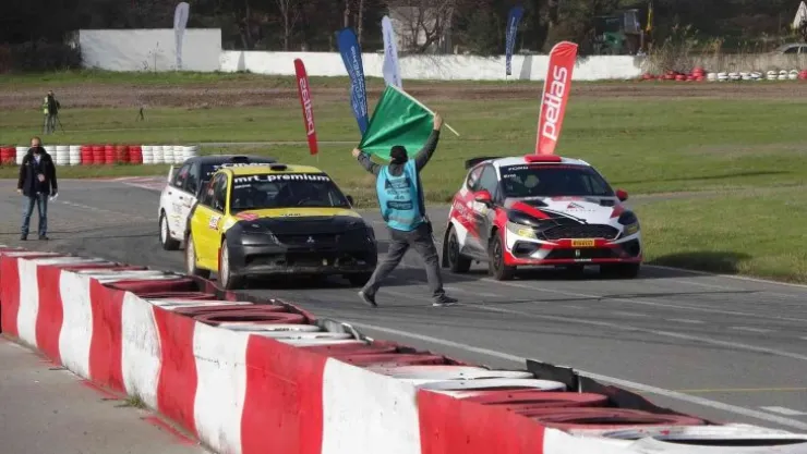 Türkiye'de Rallikros finaline çıkan ilk iki kadın