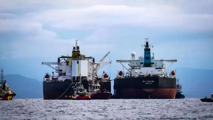 Türkiye'ye gelen petrol tankerine silahlı baskın