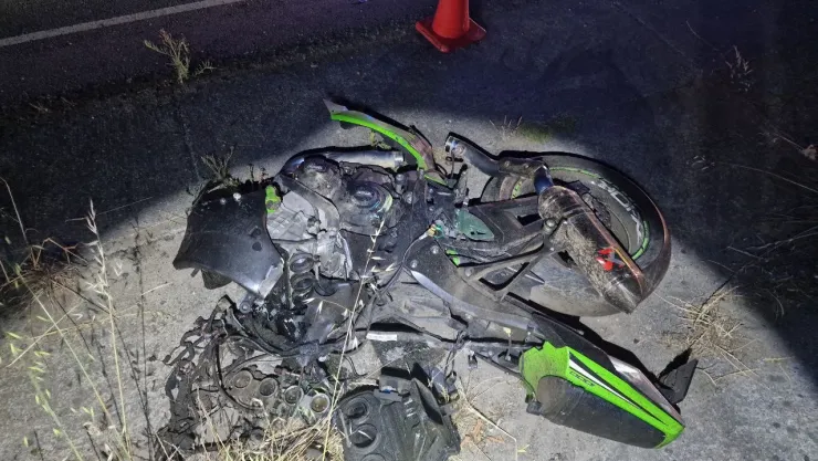 Karasu'da yarış yaparken motosikletler paramparça oldu: 1 ölü