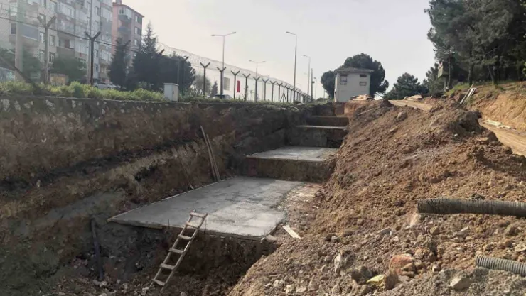 D130 Karayoluna üstgeçit geliyor