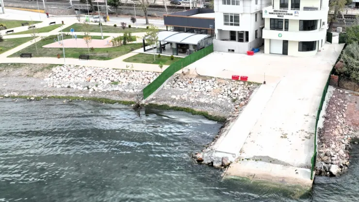 Yelken tutkunlarına modern tesis