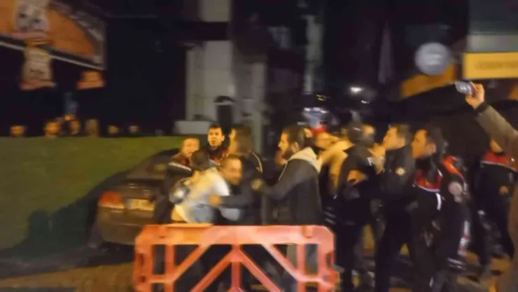 İzmit'te alkollü gruplar arasında kavgalar çıktı