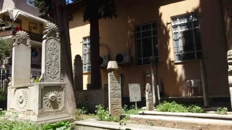 Yıllardır tarihe tanıklık ediyor