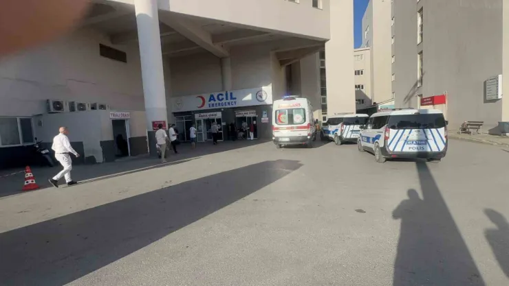 Kocaeli'de belediye başkanı vuruldu