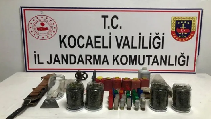 Zehirleri piyasaya süremeden yakalandı