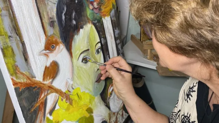 Zorluklarına aldırış etmeden, sanatına sımsıkı sarıldı